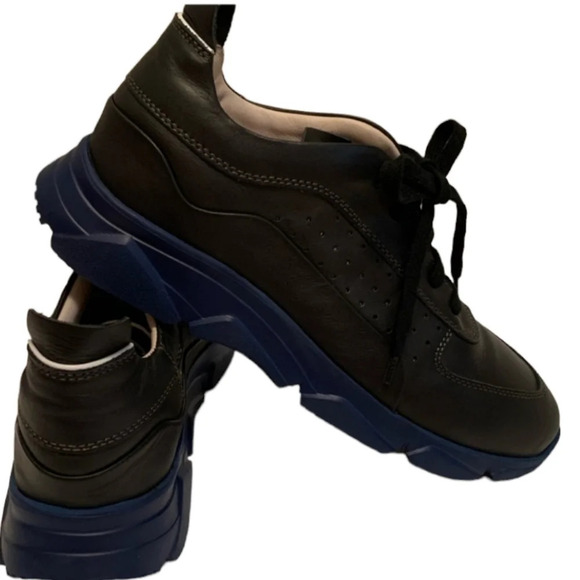 MoMA Handmade Italian Sneakers EUC ❤️ - Picture 5 of 7